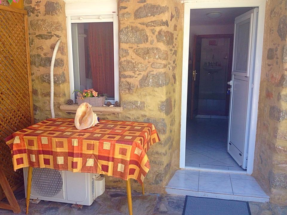 Spiros Apartments Livadia  Extérieur photo